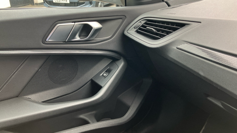 BMW 2 Series 218i [136] Sport 4dr DCT [Live Cockpit Prof] Petrol Saloon